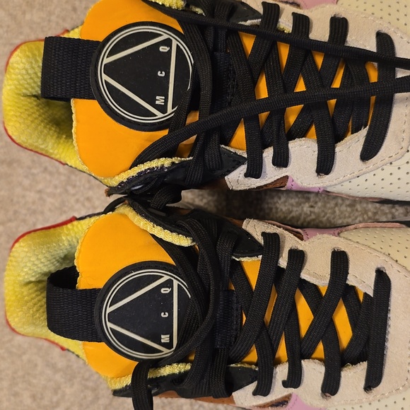 Great condition McQ women sneakers - Picture 3 of 12
